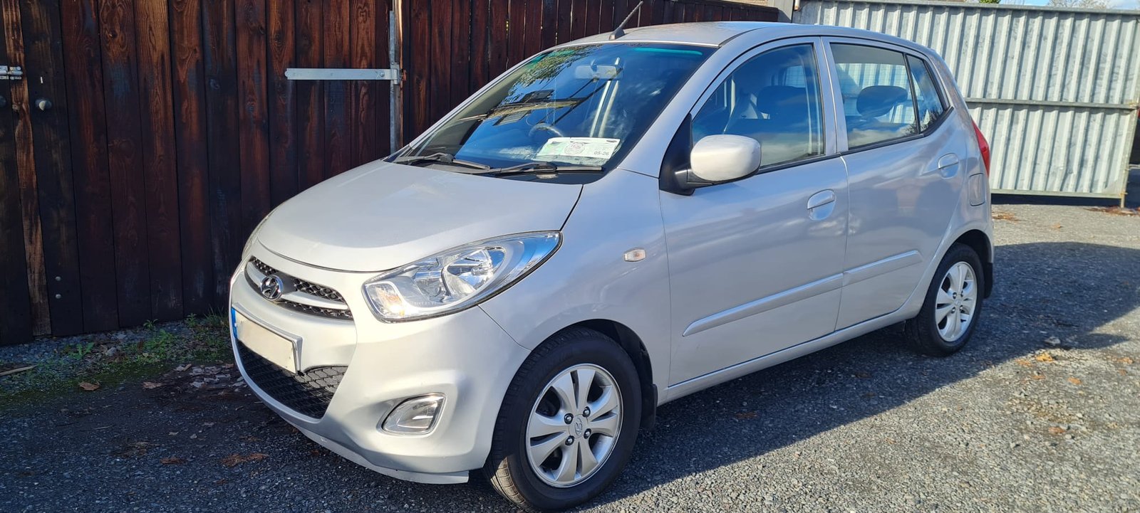 
								Hyundai i10 2011 1.2 Automatic full									