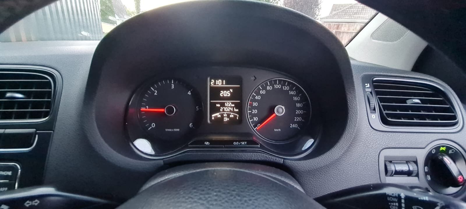 
								Volkswagen Polo Trendline M5F 1.2 TDI 75 HP full									