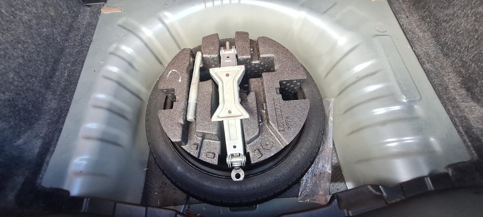 
								Nissan Micra S 1.0 2018(182) full									