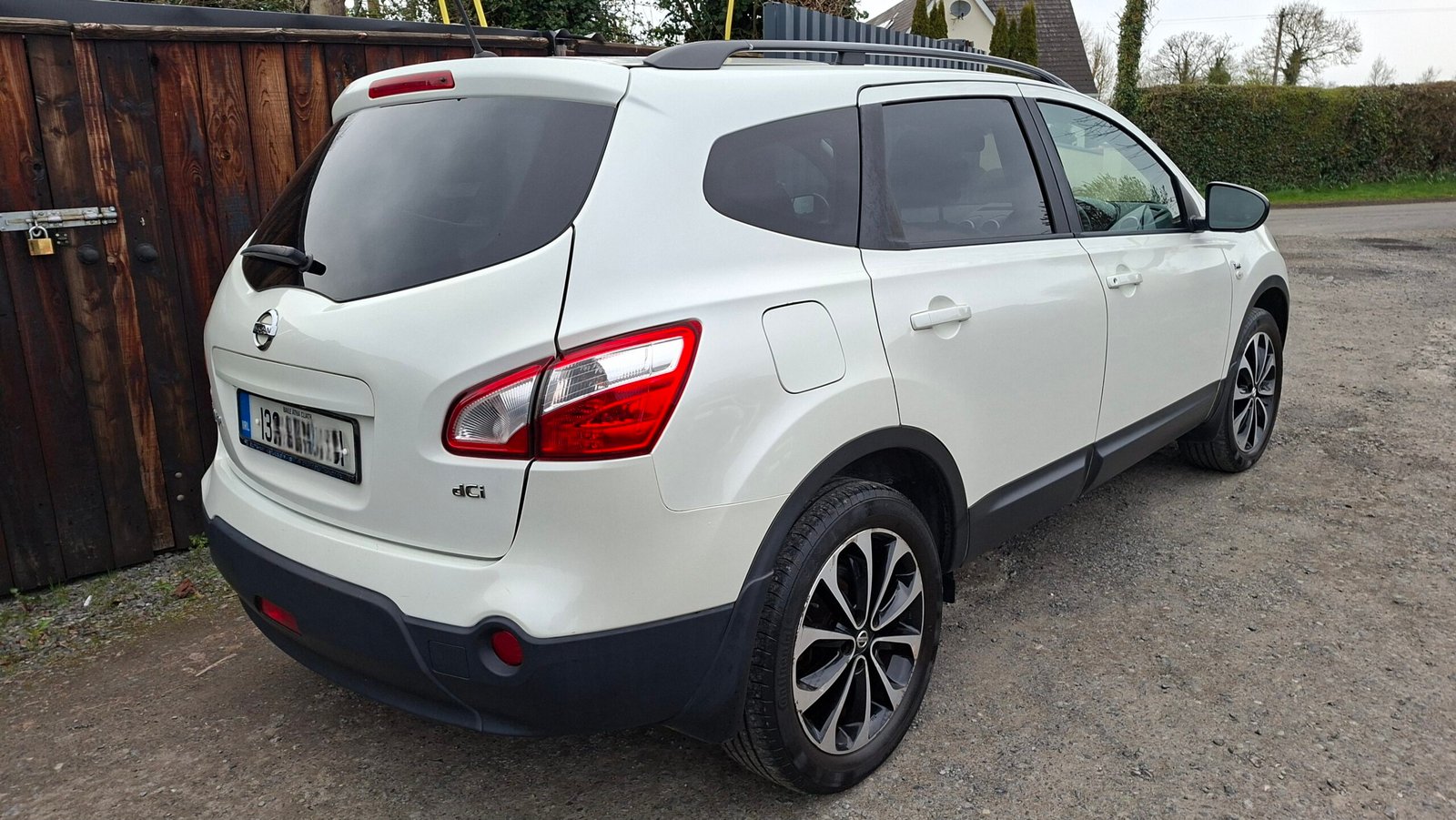 
								Nissan QASHQAI +2 1.5 dCi 360 full									