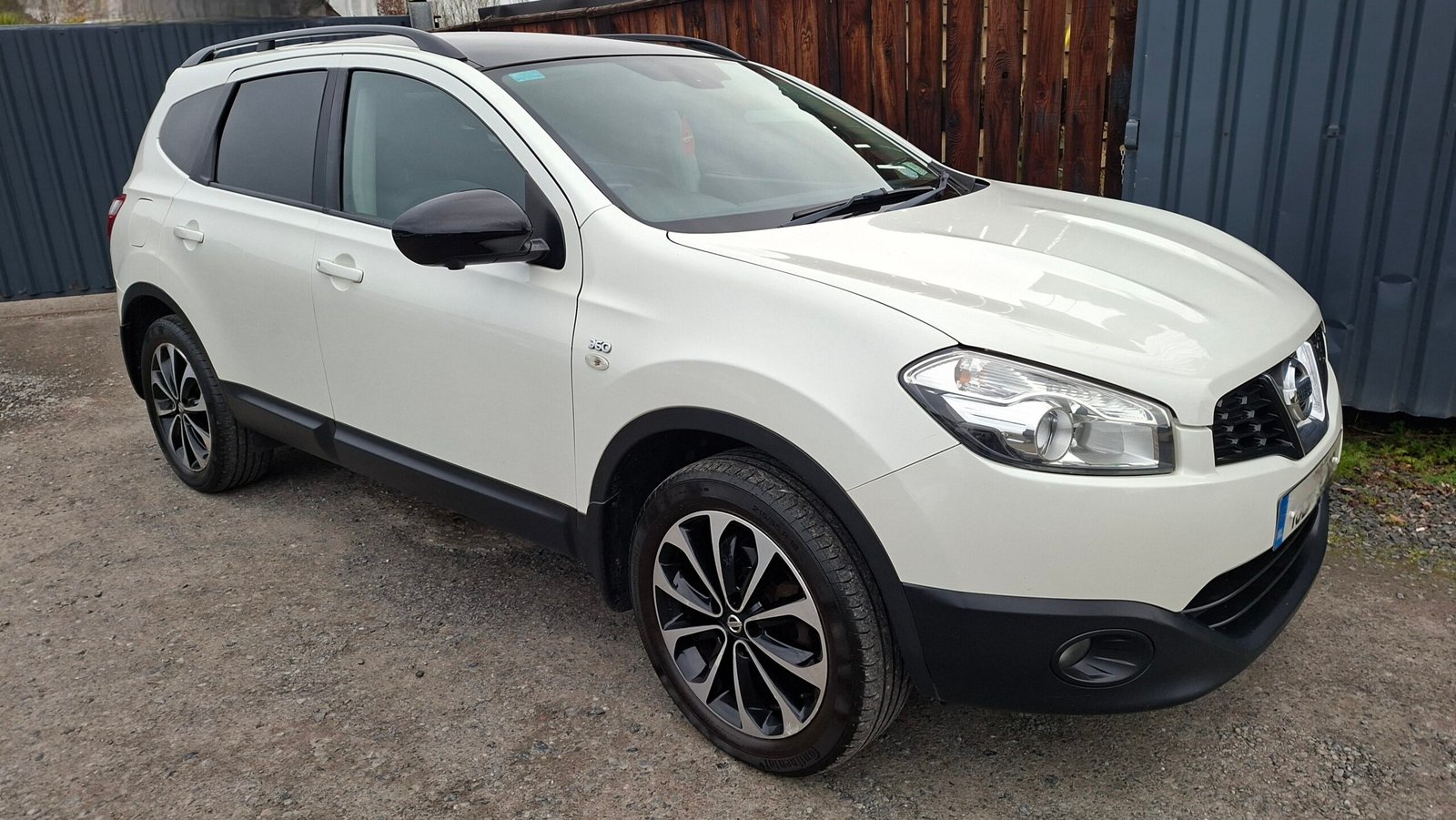 
								Nissan QASHQAI +2 1.5 dCi 360 full									